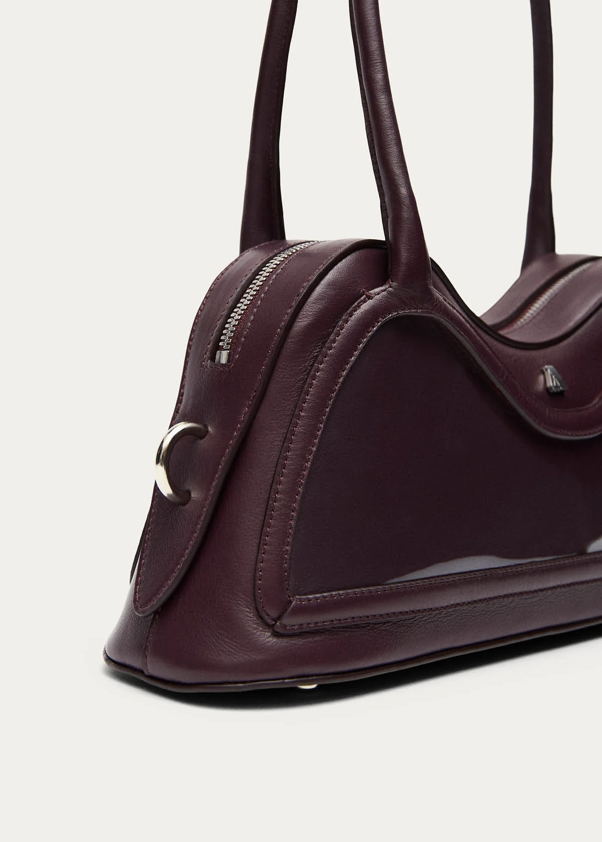 2187-hilma-vinyl-burgundy-leather-bag-8.webp Hilma Vinyl Burgundy Leather Bag